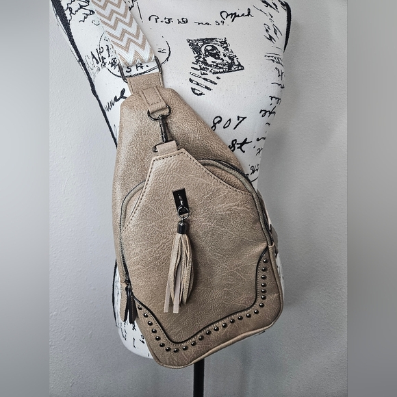 Sam & Hadley boho studded cross body bag - Picture 1 of 8